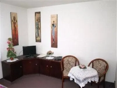 호텔 Am Schiffshebewerk